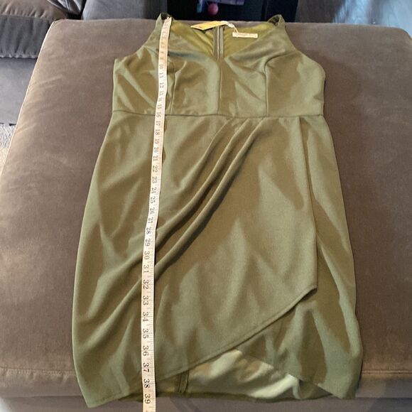 Women’s Green V-Neck Sleeveless Short Cocktail Party Dress Zip Back Size XL NWT - Picture 10 of 11